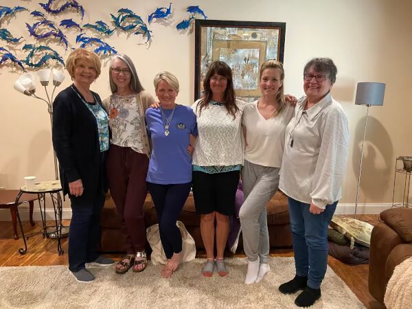 RoHun-II-June-15-22 L-R Janice Hayes, Colleen Barker, Davy Rainey, Lisa Chesney, Erin Corddry, Elizabeth Hood